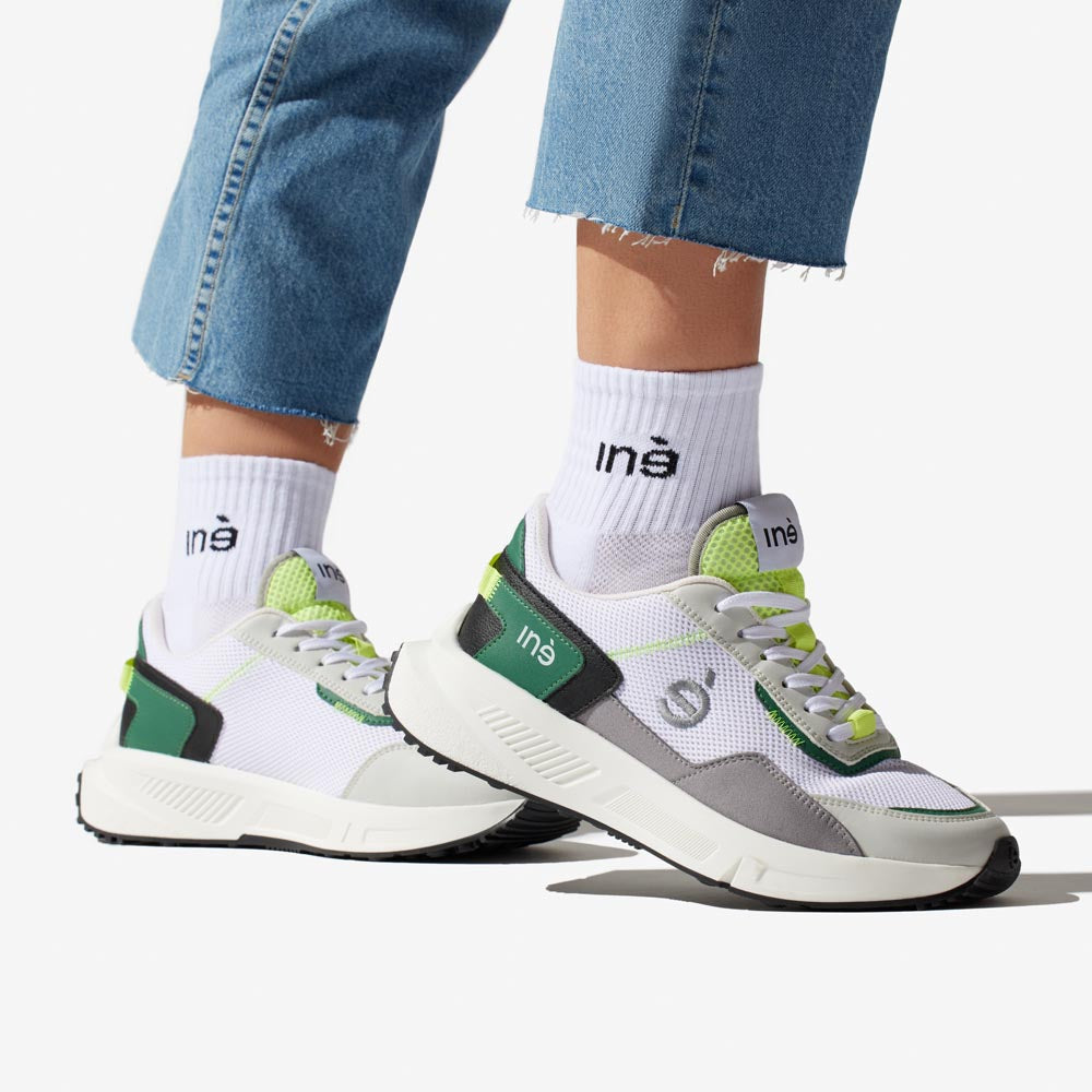 Baskets vegan vert et jaune fluo de la marque iné, unisexes disponibles du 36 au 46