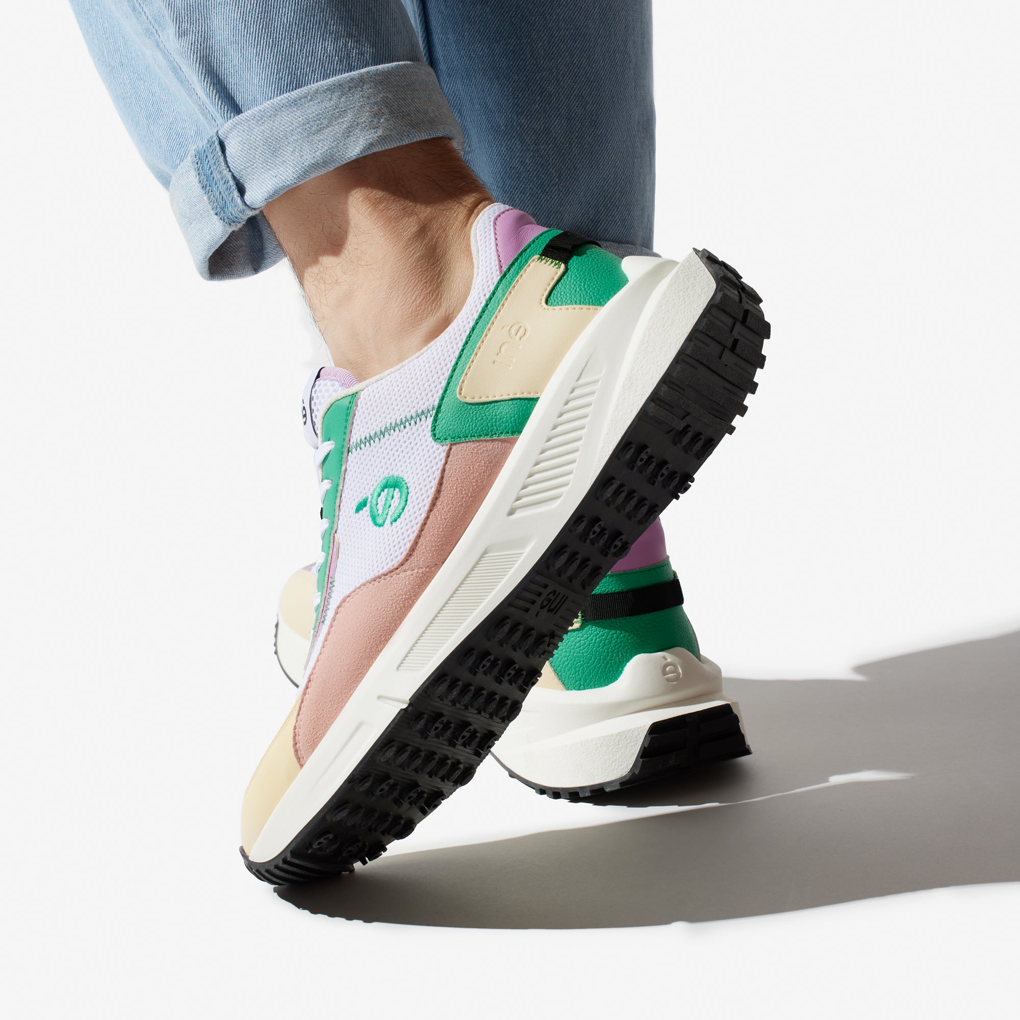 Sneakers iné Vibes semelle et silhouette rétro