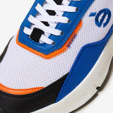Sneakers vegan unisexes orange et bleu de la marque iné, disponibles du 36 au 46