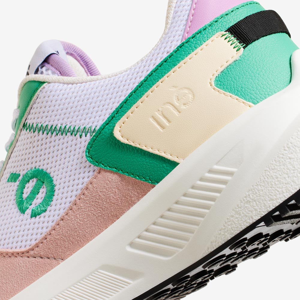 Sneakers vegan unisexes rose et vert de la marque iné, unisexes disponibles du 36 au 46